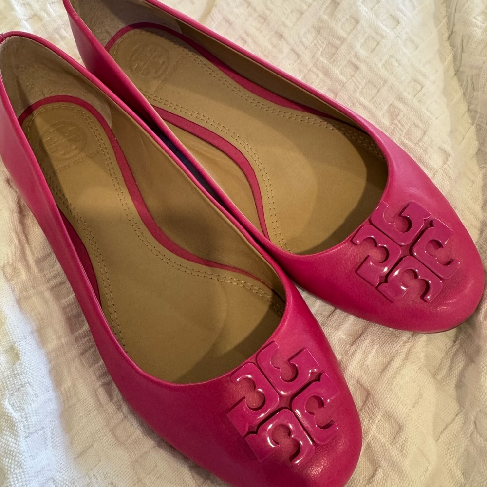 Tory Burch Pink Flats with Decorative Emblem